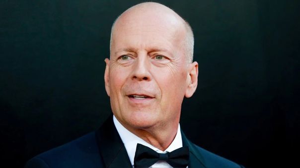 Las Primeras Fotos De Bruce Willis Desde Que Fue Diagnosticado Con