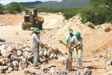 Mejorarán huellas mineras en los campos de Valle Fértil