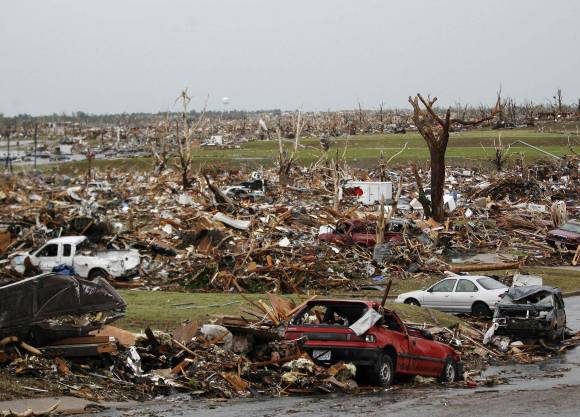 Al menos 116 muertos por un tornado