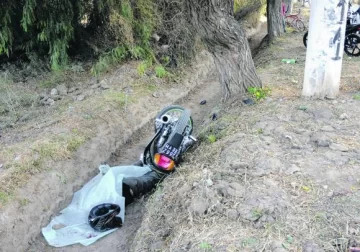 Chocó en moto y falleció