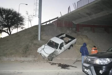 Casi lo peor al caer del puente