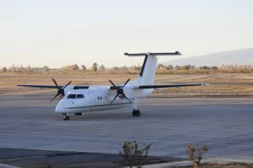 Por las cenizas, se demoró un vuelo hacia San Juan