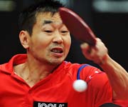 Liu Song, afuera en ping pong