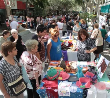 Cáritas copó la peatonal