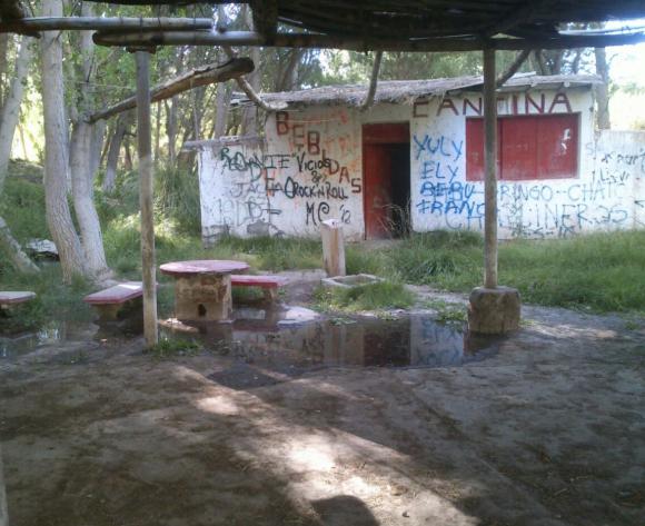 Iglesia: en pleno verano, sin lugar donde acampar