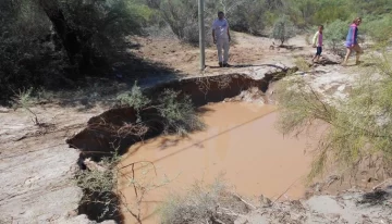 Por las lluvias, hay zonas aisladas en Valle Fértil