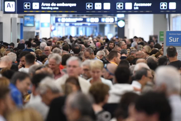 La difícil situación de Aerolíneas Argentina que derivó en un paro sorpresivo