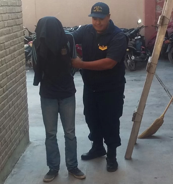 Cayó el sospechoso de quemarle la vivienda y robarle a un hombre