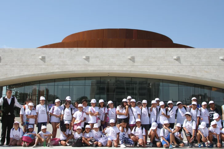 Las colonias, al teatro