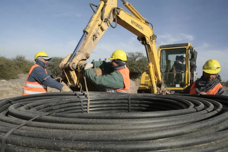 En Gobierno calculan empezar en julio la millonaria obra de red de fibra óptica