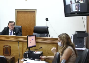 Un policía podría confesar en un juicio que obligó a su hijo a practicarle sexo