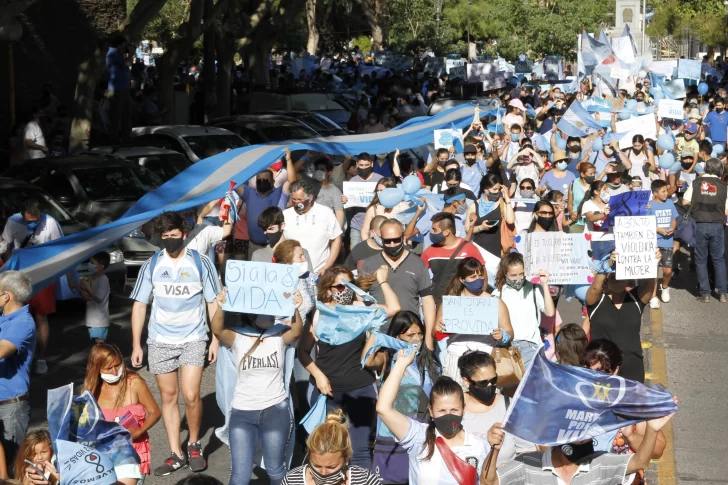 A nivel local, la marcha por las dos vidas sumó gente de departamentos alejados