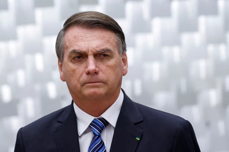 El día después de los ataques en Brasil, Jair Bolsonaro fue internado en EEUU