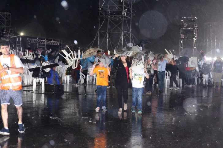 Fotos y videos de la tormenta en el Predio Costanera