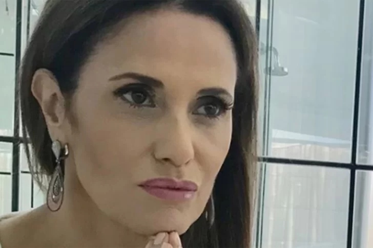 María Fernanda Callejón se mostró en trikini a sus 56