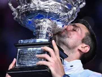 Djokovic ganó el Australian Open, vuelve a ser Nº1 del mundo e igualó un récord de Nadal