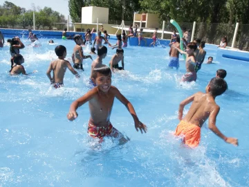 Por las lluvias, suspendieron las actividades en las colonias del Estado