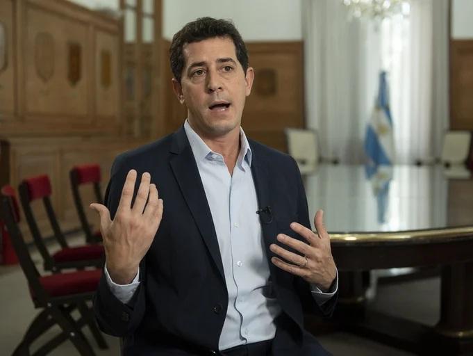 El ministro De Pedro, furioso caldea la interna con Alberto