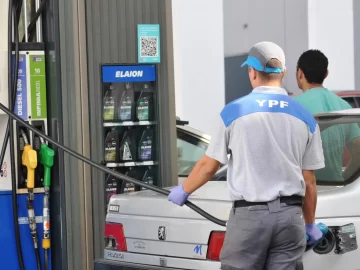 Ahora, YPF subió 4% sus combustibles