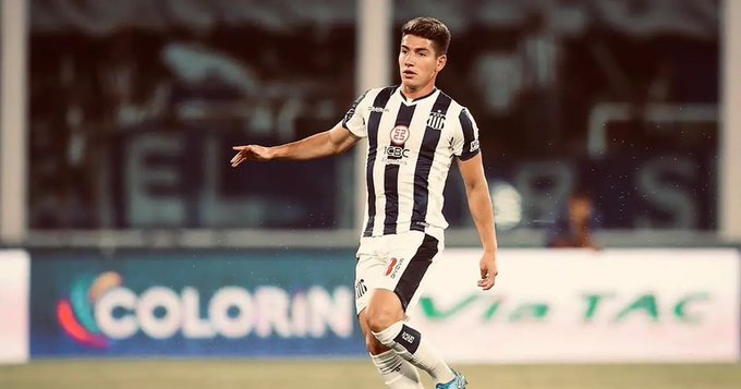 Al final, Francisco Álvarez se quedó en Talleres y fue titular en un amistoso