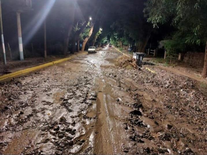 Iglesia, intensamente afectado por la lluvia: crecidas, calles anegadas y cortes de luz