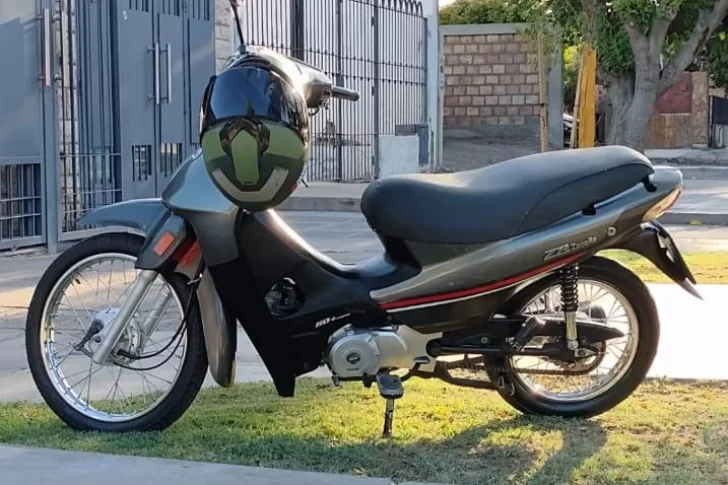 “Me cortaron las piernas”, el lamento de un changarín al que le robaron la moto en pleno centro