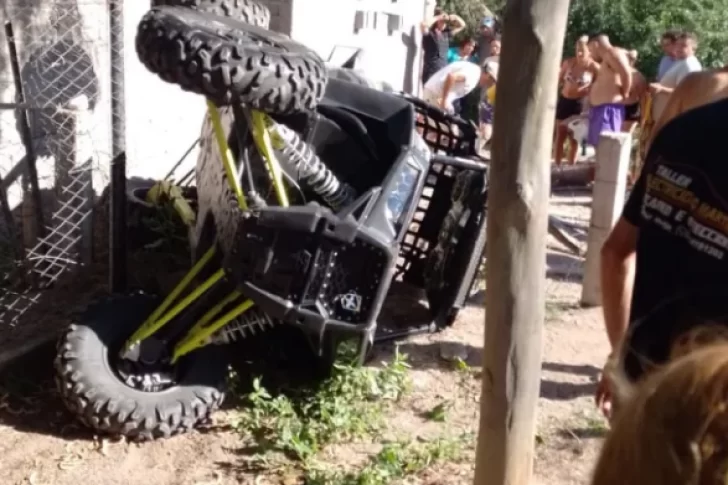 Dos mujeres volcaron en un UTV en el centro de Valle Fértil