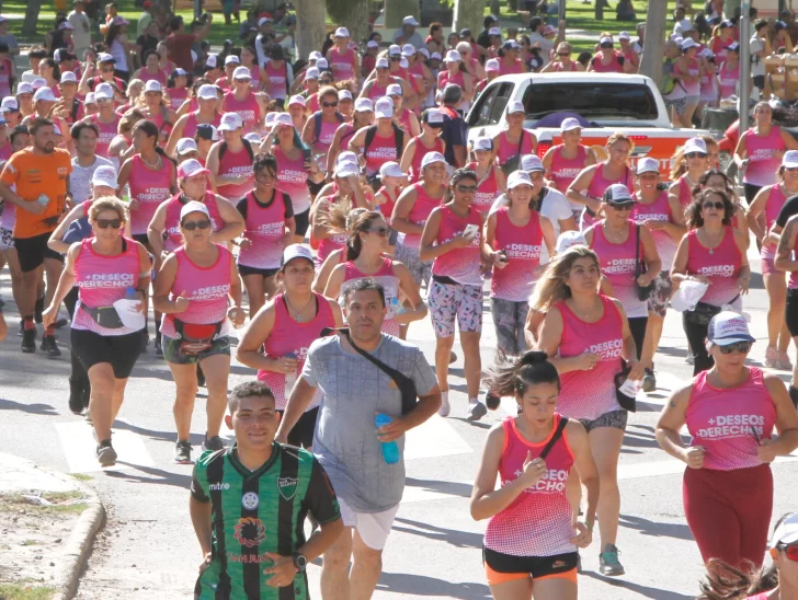 [FOTOS] Una multitud participó en la Maratón por el Día Internacional de la Mujer