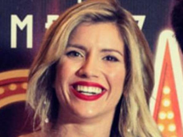 Laurita Fernández se puso una bikini en la que solo la tapaba unas tiritas