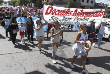 Autoconvocados: ayer fue el 6to día de paro y la marcha más numerosa