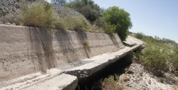 Casi 9 mil hectáreas, sin agua por 30 días por la rotura de un canal