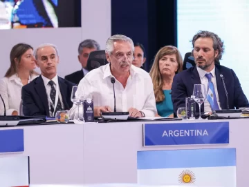 Otro fuerte embate de Alberto al FMI por sus “tasas abusivas”