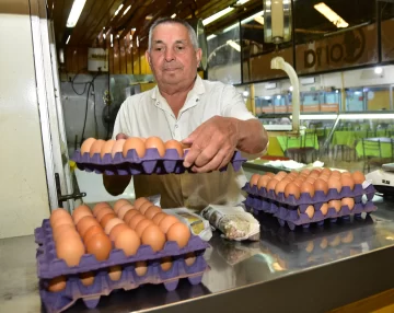 Hay escasez de huevos y más caros porque subieron un 52% hasta ahora