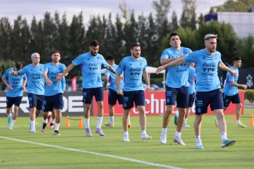 Scaloni dispuso fútbol en espacios reducidos sin dar pistas de la formación ante Panamá