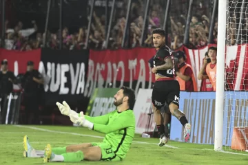 San Lorenzo cayó en Rosario y ratificó a River como líder