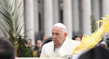 Tras su internación, el papa Francisco presidió la misa del Domingo de Ramos en Plaza San Pedro