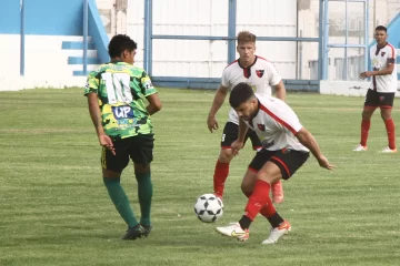 San Miguel venció a Peñaflor y Defensores de San Martín igualó con Villa Etelvina