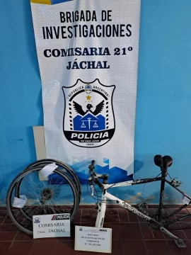 Roban una bicicleta de carrera y la Policía la encuentra por partes