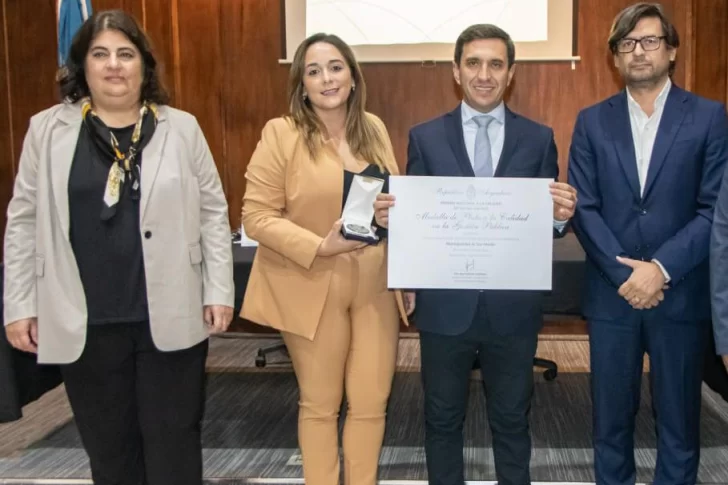 Otorgan premio a la calidad para San Martín