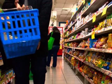 La inflación volvió a bajar, a un mes de las PASO: fue de 6%