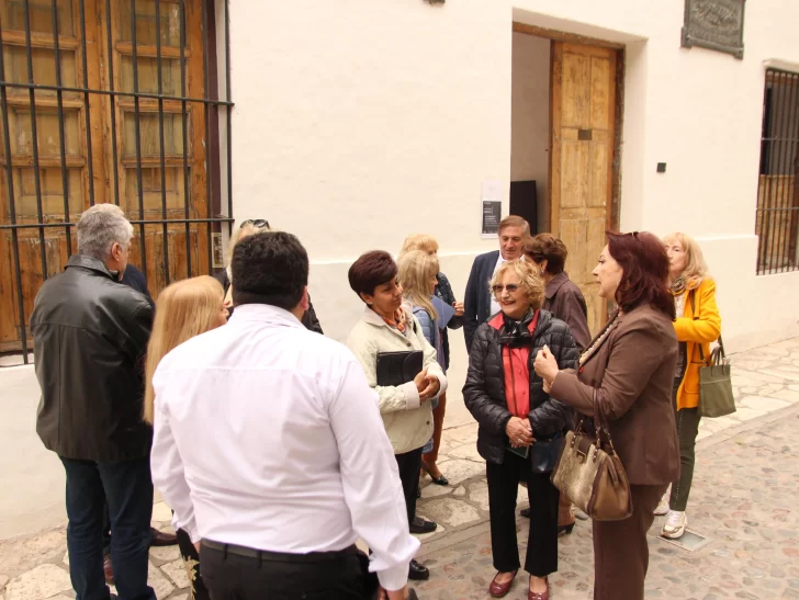 Reunión fallida estira aún más la tensión entre la Casa Natal de Sarmiento y una ONG vinculada