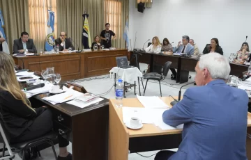 Concejales de Rawson ampliaron la denuncia contra el intendente