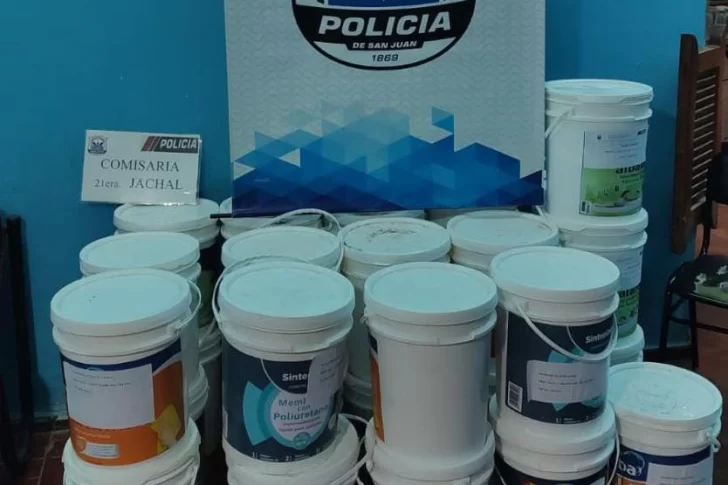 Tucumanos, presos por vender pintura falsa