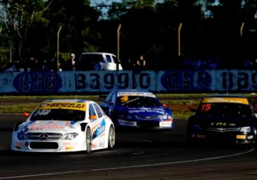 Otra vez, Roca largó desde atrás y celebró la victoria