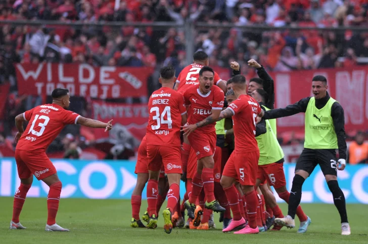 El Rojo empató con Racing en un clásico polémico