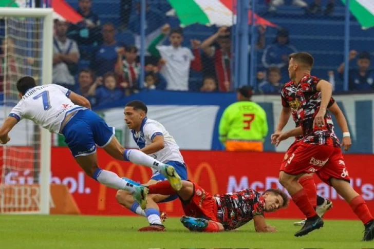 Francisco Álvarez fue titular en el empate de Barracas Central ante Vélez