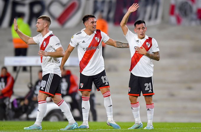 River superó a Independiente de principio a fin y sigue en lo más alto