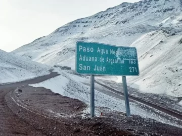 El Paso de Agua Negra continúa cerrado este lunes por trabajos de despeje