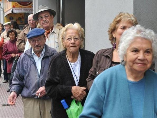 Jubilaciones y pensiones de ANSES: ¿cuándo cobro en abril con el aumento del 15,62%?