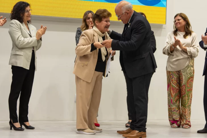 Iniciaron las celebraciones por los 50 años de la UNSJ con distinciones a personalidades: los agasajados